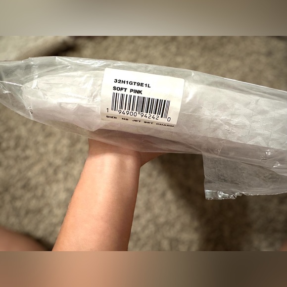 Michael Kors Mackbook/Ipad Case - Picture 5 of 5